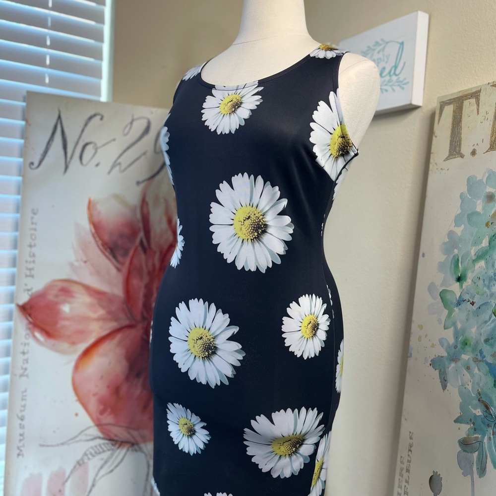 EUC•Forever 21 Plus Size 2X Bodycon “Daisy” Dress